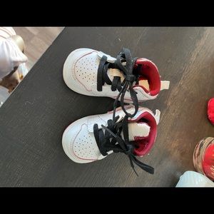 Infant Jordans sz 3
